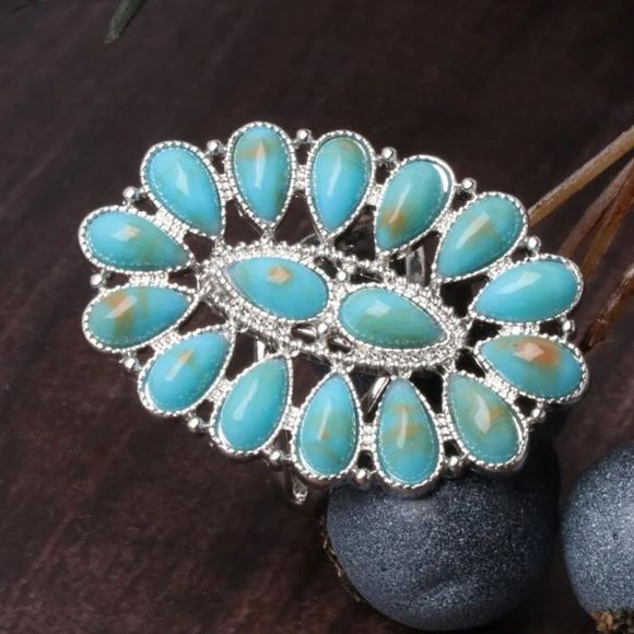 Emery Rose Turquoise Western Cluster Fashion Ring - Picture 2 of 3
